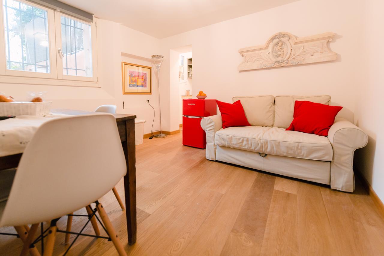 Historical And Luxury Apartment Bolonia Zewnętrze zdjęcie