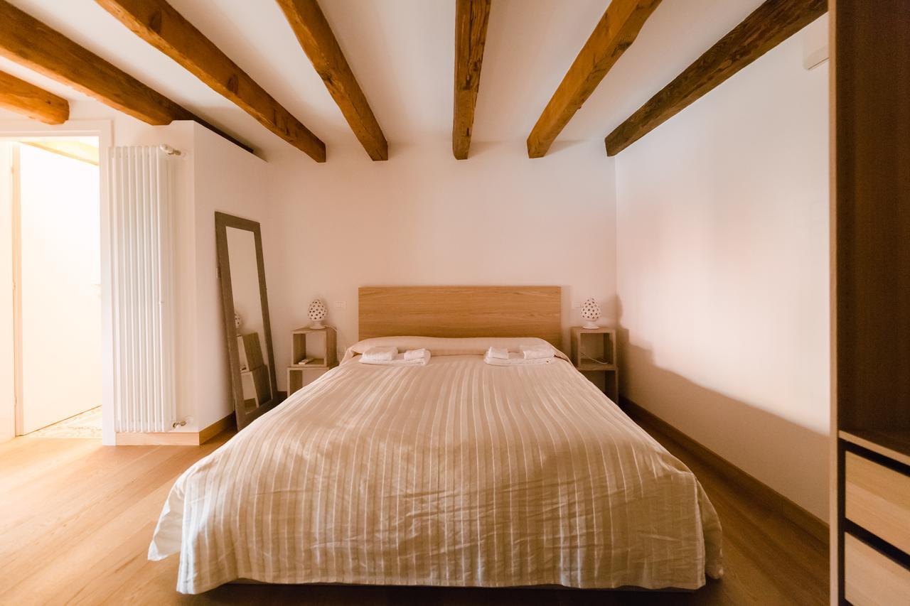 Historical And Luxury Apartment Bolonia Zewnętrze zdjęcie